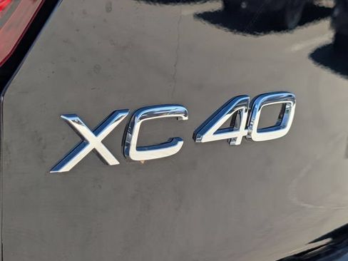 Used 2020 Volvo XC40 T5 Momentum AWD/4WD image 15