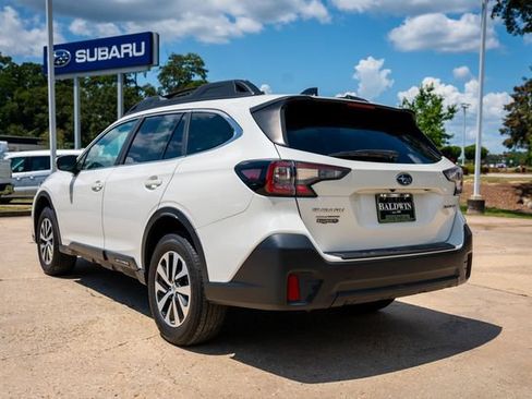 Used 2021 Subaru Outback Premium AWD/4WD image 4