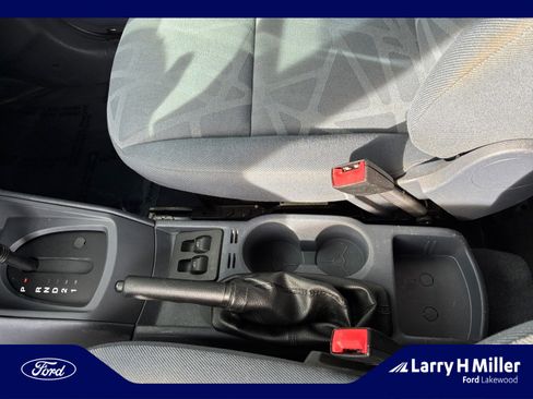 Used 2013 Ford Transit Connect XLT image 15