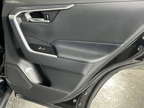 Used 2025 Toyota RAV4 XLE image 35