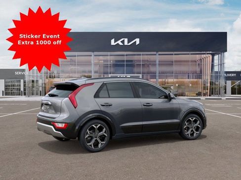 New 2025 Kia Niro EX Touring image 10