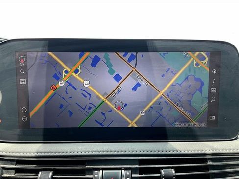 Used 2022 Lexus LS 500 w/ Interior Upgrade Package RWD image 24