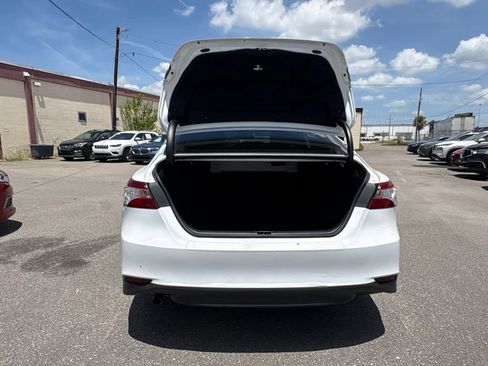 Used 2020 Toyota Camry LE FWD image 13