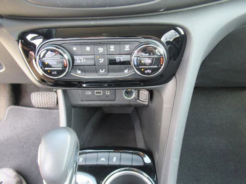 Used 2023 Buick Encore GX Select image 22