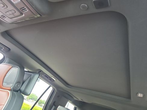 Used 2023 GMC Yukon Denali Ultimate AWD/4WD image 29