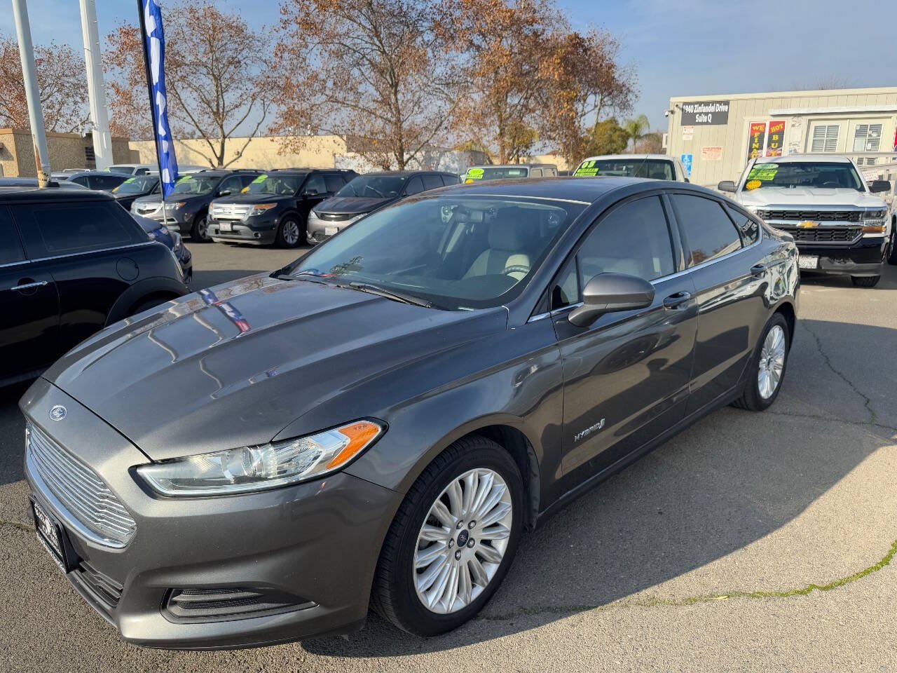 Used 2016 Ford Fusion S FWD image 1