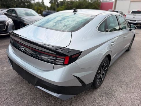 Used 2025 Hyundai Sonata SEL FWD image 8