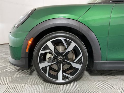 Certified 2025 MINI Cooper S image 9