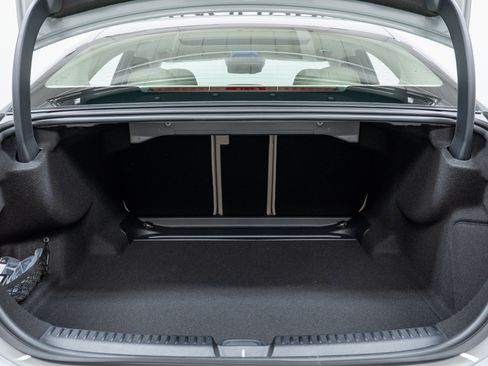 New 2026 Mercedes-Benz E 350 4MATIC Sedan image 10