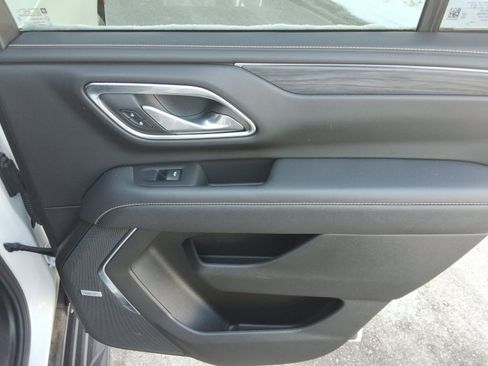 Used 2023 GMC Yukon SLT image 26