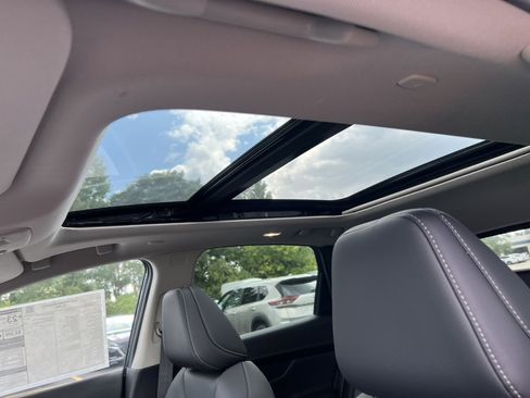 Certified 2025 Nissan Murano SL image 8