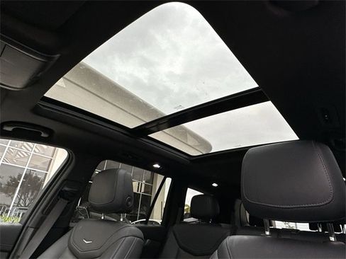 Certified 2023 Cadillac XT6 Luxury image 29