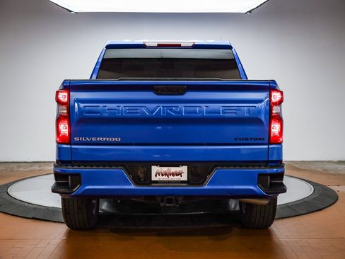 Used 2022 Chevrolet Silverado 1500 Custom image 8