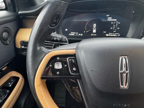 Used 2021 Lincoln Corsair Reserve image 23
