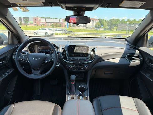 Used 2023 Chevrolet Equinox RS w/ RS Leather Package AWD/4WD image 3