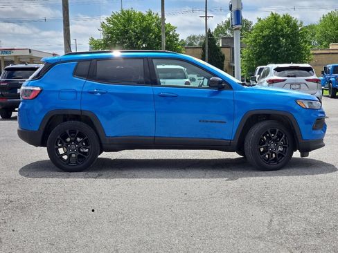 Certified 2026 Jeep Compass Latitude AWD/4WD image 9