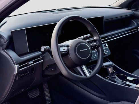 Certified 2025 Hyundai Santa Cruz SE AWD/4WD image 22