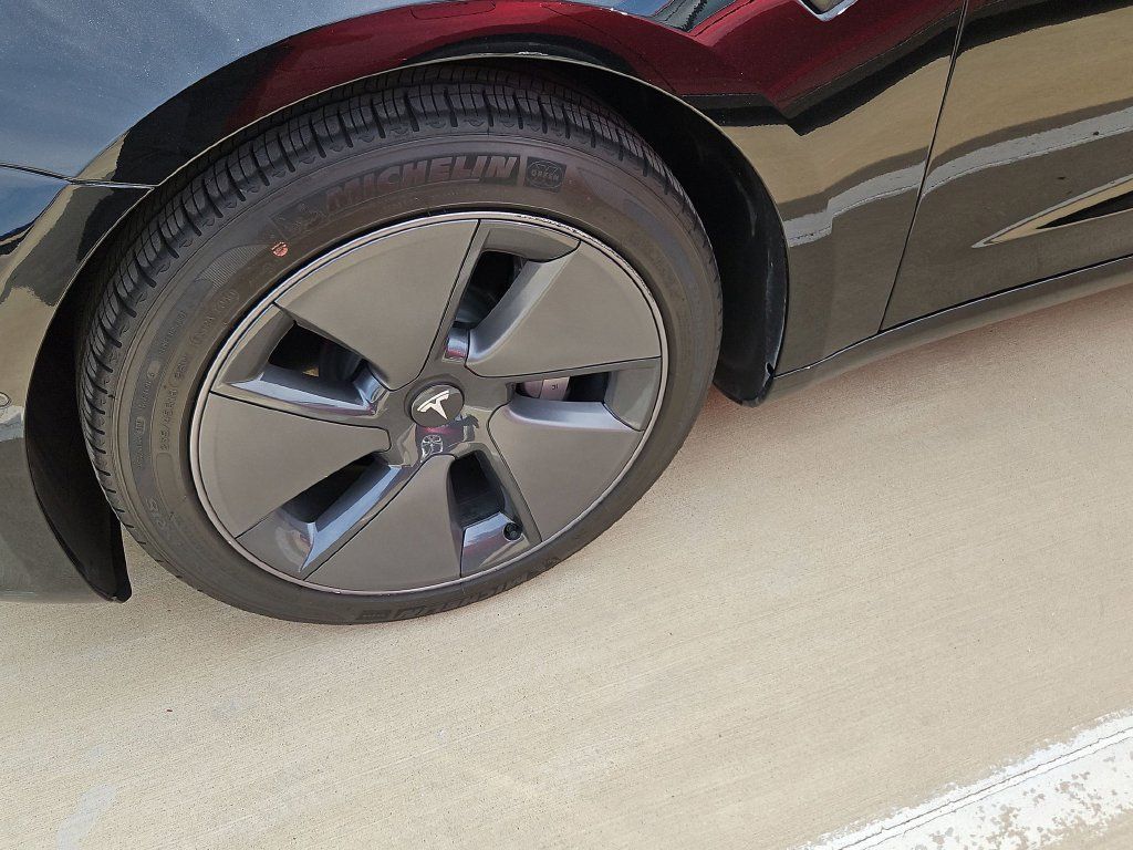 Used 2021 Tesla Model 3 Standard Range Plus RWD image 11