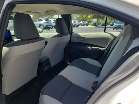 Used 2023 Toyota Corolla LE image 18
