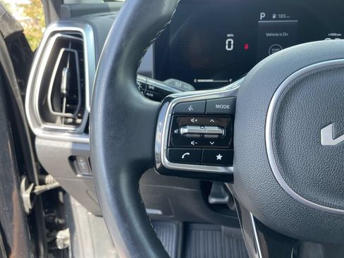 Certified 2024 Kia Sorento S w/ Panoramic Sunroof Package AWD/4WD image 18