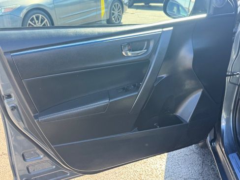 Used 2016 Toyota Corolla LE Premium image 13