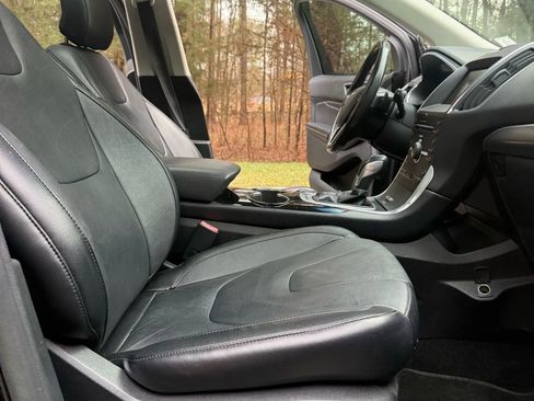 Used 2015 Ford Edge Titanium image 14