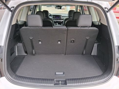 Used 2025 Kia Telluride S image 8