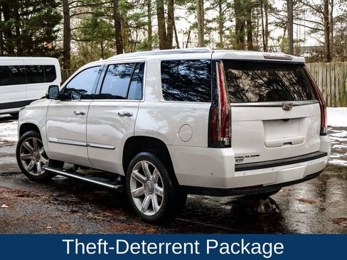 Used 2019 Cadillac Escalade Premium Luxury image 5