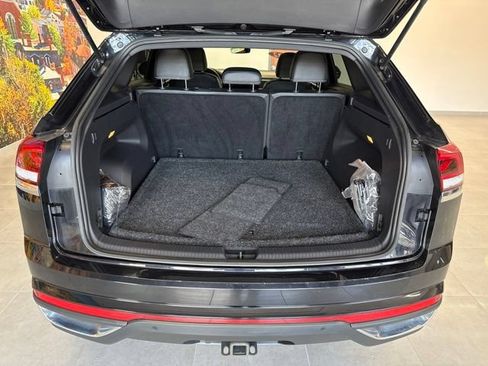 Used 2022 Volkswagen Atlas Cross Sport SE AWD/4WD image 44