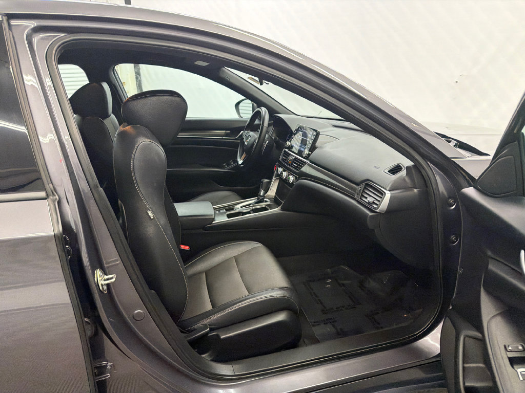 Used 2019 Honda Accord Sport image 14