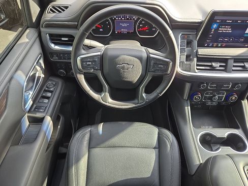 Used 2021 Chevrolet Tahoe Z71 w/ Z71 Off-Road Package image 12