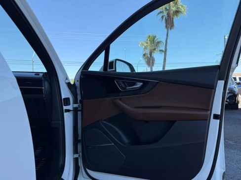 Used 2018 Audi Q7 3.0T Premium Plus w/ Premium Plus Package AWD/4WD image 35