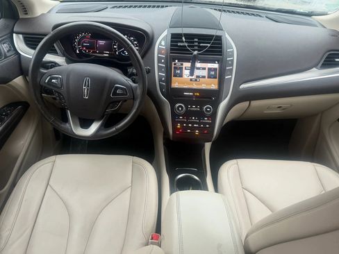 Used 2017 Lincoln MKC Premiere image 31