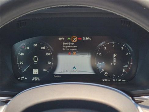 Used 2019 Volvo XC60 T5 R-Design w/ Protection Package Premier AWD/4WD image 11