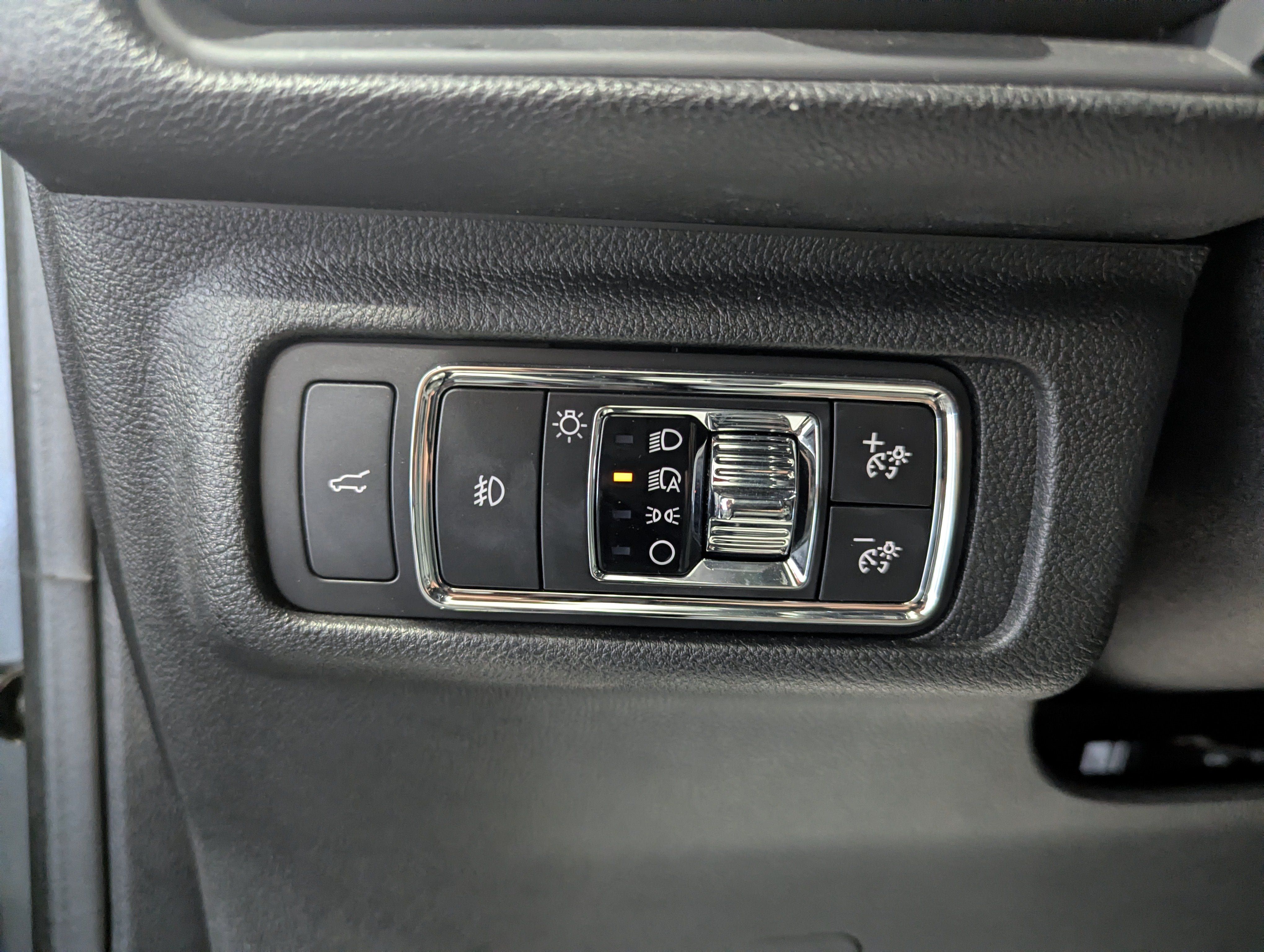 Used 2021 Lincoln Corsair Reserve w/ Equipment Group 201A AWD/4WD image 17