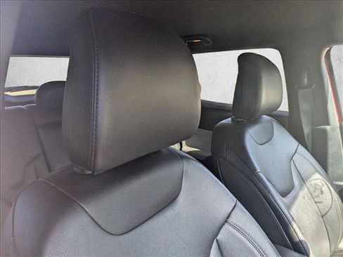 Used 2025 Jeep Compass Limited AWD/4WD image 18