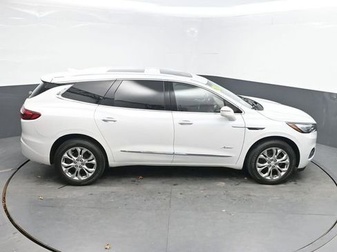 Used 2020 Buick Enclave Avenir w/ Avenir Technology Package image 33
