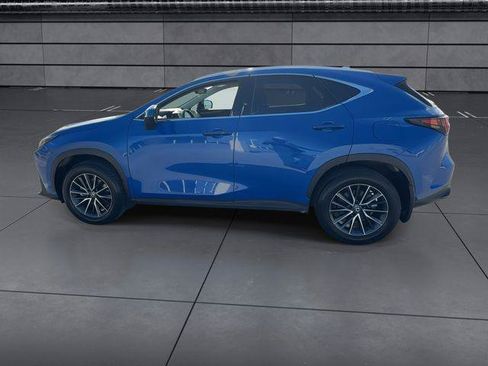 Certified 2025 Lexus NX 250 FWD w/ Accessory Package (Z2) image 5