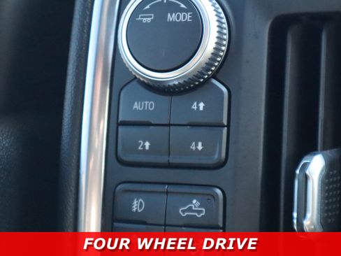 Used 2020 GMC Sierra 2500 AT4 w/ Technology Package image 23