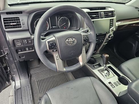 Used 2022 Toyota 4Runner Limited image 15