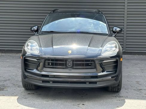 Used 2025 Porsche Macan AWD/4WD image 8