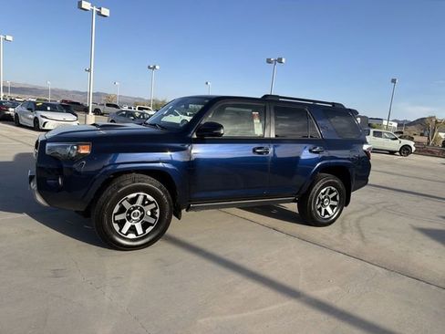 Used 2020 Toyota 4Runner TRD Off-Road Premium image 8