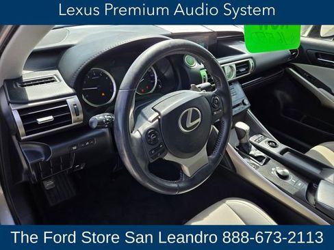Used 2015 Lexus IS 250 RWD image 10