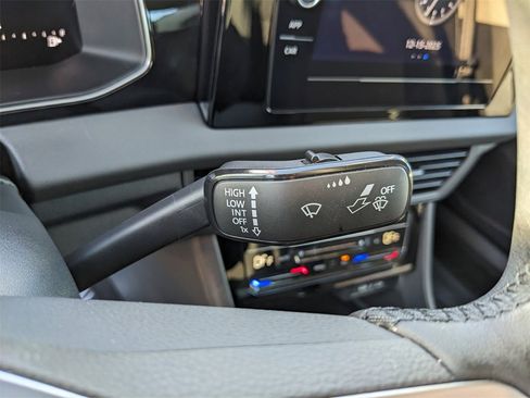 Certified 2025 Volkswagen Jetta S image 32