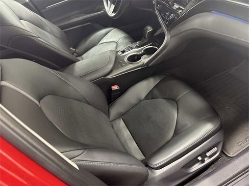 Used 2023 Toyota Camry XLE image 27