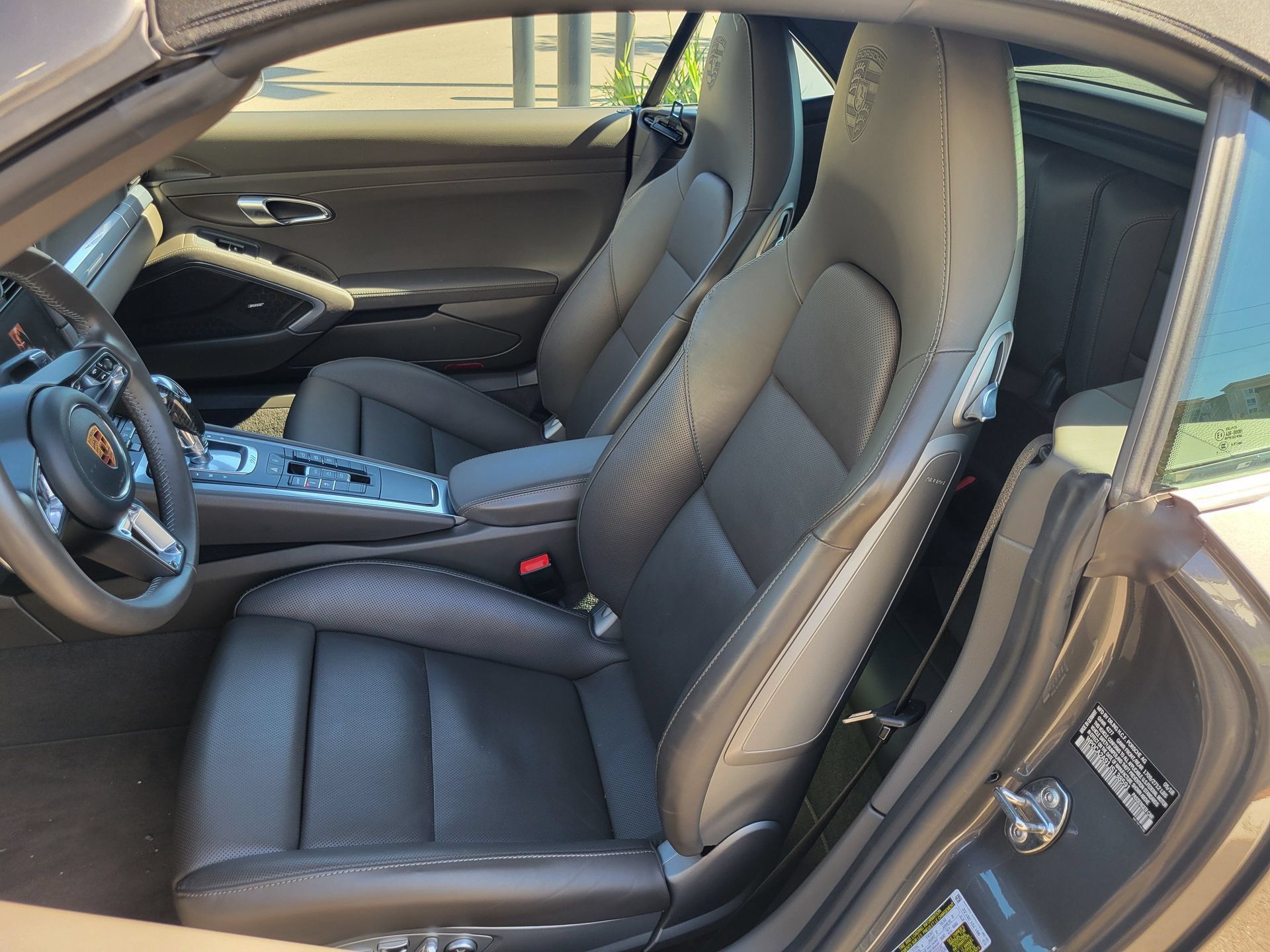 Certified 2018 Porsche 911 Carrera RWD image 5