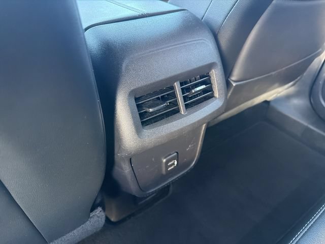 Used 2024 GMC Terrain SLT AWD/4WD image 22