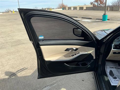 Used 2020 BMW 330i Sedan w/ Premium Package image 29