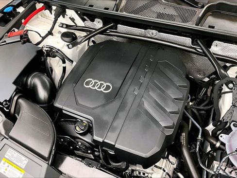 Used 2023 Audi Q5 2.0T Premium w/ Convenience Package AWD/4WD image 31
