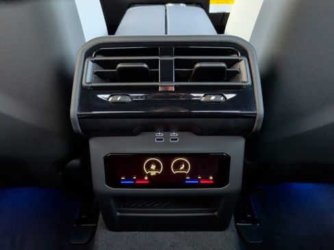 New 2026 BMW M5 AWD/4WD image 36